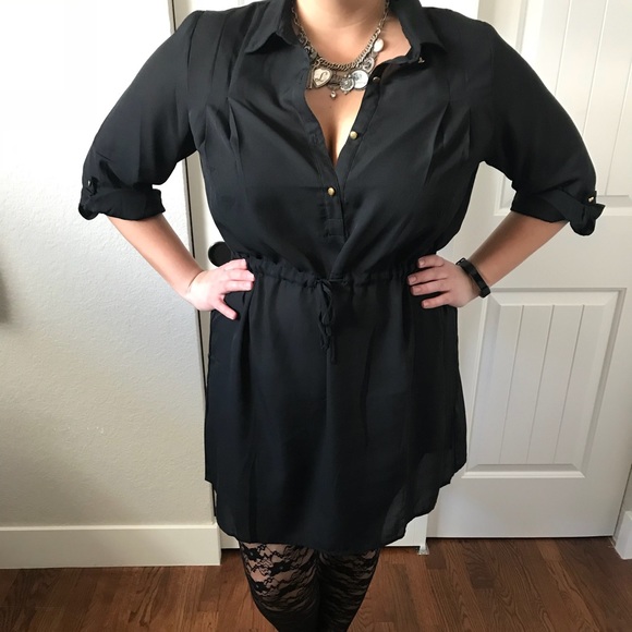 Dresses & Skirts - Black button up shirt dress